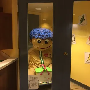 My toddler was terrified of this.  So strange