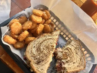 Gibbie's Pub & Eatery