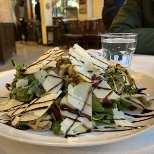 Pear and Walnut Salad