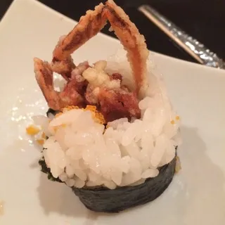 Soft Shell Crab Cut Roll