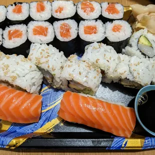 2 salmon rolls, 1 salmon negiri, 1 scallop roll... and more rice than you could ever need