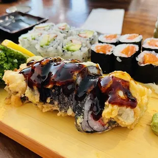 Las 111. Vegas Roll 56. Salmon Roll 52. California Roll (B)