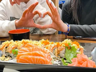 Lee’s Sushi