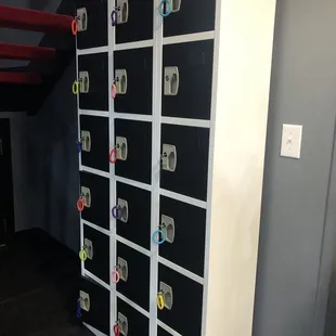 Free lockers, I believe?