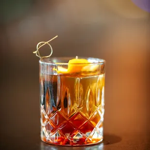an old fashioned cocktail