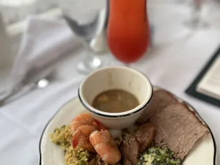 The Court of Two Sisters