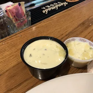 Blue cheese dip for hot wings