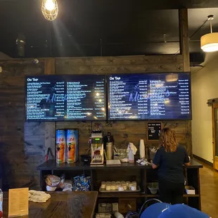 Craft Beer &amp; Cocktails