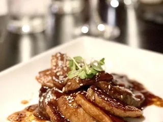 Mezzo Bistro & Bar