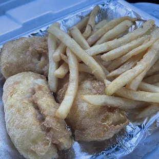 3 Piece Cod w/Fries (5/5)