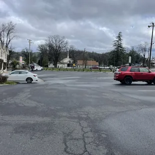 Place was empty- should've been a clue given that it was prime snow on the wknd