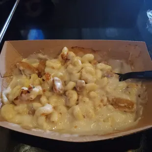 Mac and cheese with chicken
