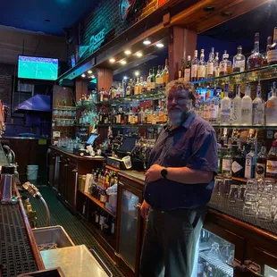 Ollie of Murphy&apos;s Irish Pub