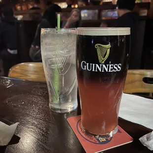 Black velvet(Guinness and strawberry cider)