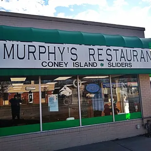 the front of murphy's restaurant