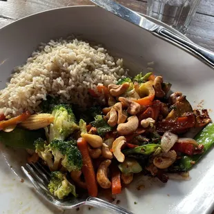 Veggie cashew stir fry