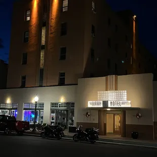 Murray Hotel at night