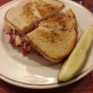 Grilled Reuben sandwich with pickle