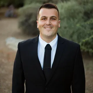 Max H.