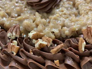 Lindy's Treats and Treasures