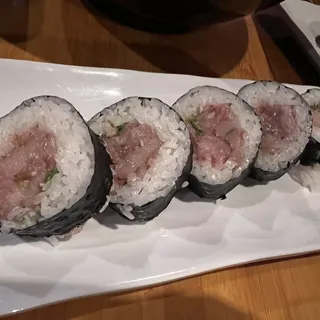 Yellowtail Roll