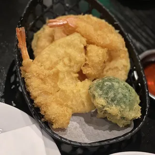 Mixed Tempura (2pcs Shrimp & 5pcs Veggies)