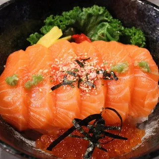 Salmon Ikura Don (Served with Miso Soup)