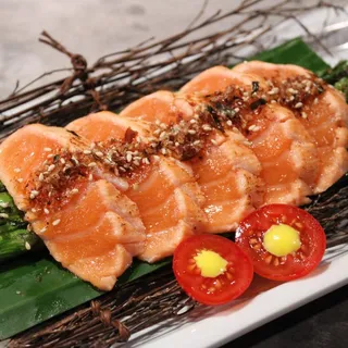 Seared Salmon Carpaccio (5pcs)