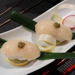 Hukkaido Scallop Sushi