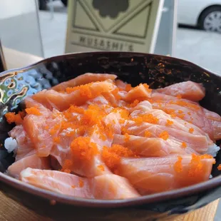 Chirashi all salmon