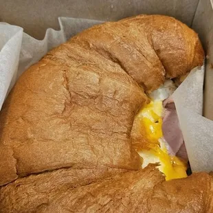 Deluxe Croissant