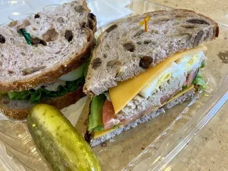 Marinucci's Deli - Port Richmond