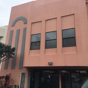 Located on Beretania on left side just after Isenberg. They moved in Feb 2018 to this location from Ward/Auahi.