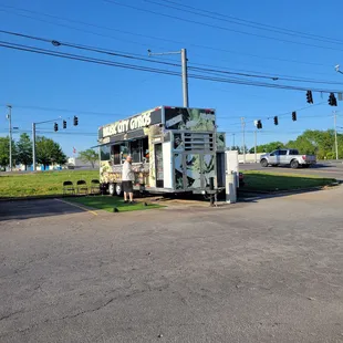 a food truck parked in a parking lot