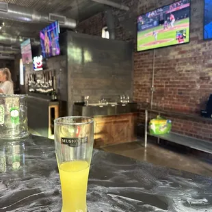 Pineapple seltzer at the bigger bar