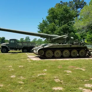 Howitzer cannon used in Vietnam
