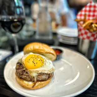 Breakfast burger