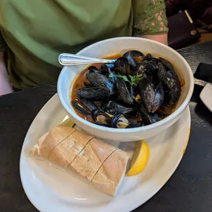 Ponzu mussel entree