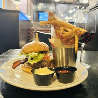 Good Ole Bacon Burger