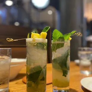 Pineapple mojito