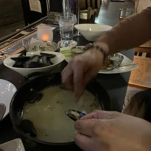 Spicy Thai Green Curry Mussels