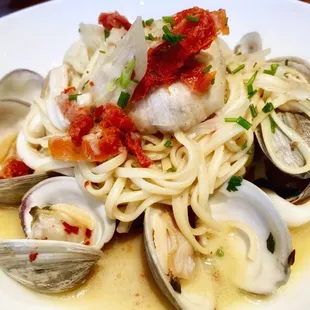 Clam/ Squid Linguine is very good &amp; tasteful!