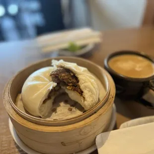 1 Piece Steam Pork and Vegetable Bao