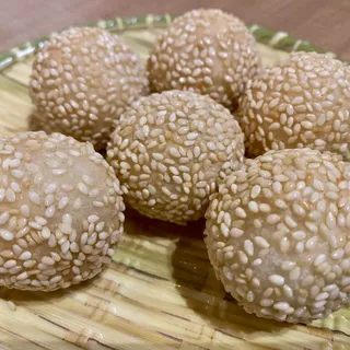Deep-Fried Sesame Balls