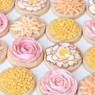 Floral cookies