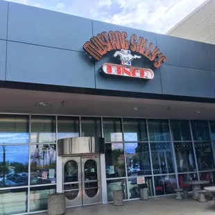 The retro vibe starts at the entrance.