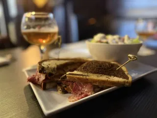 Limericks Tavern
