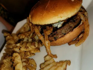 Seven Bridges Grille & Brewery