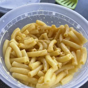 Kraft blue box Mac n cheese, GROSS!