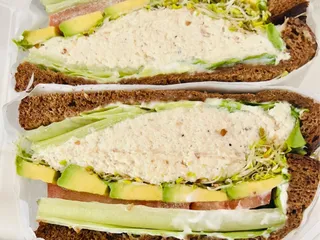 Bravo Avo Greek & Mediterranean Restaurant